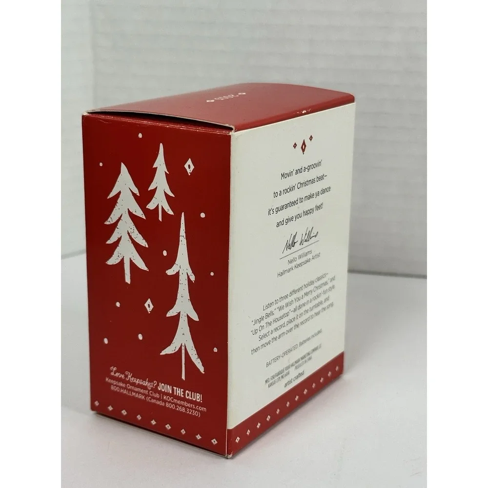 Hallmark Keepsake Ornament 2015 Reindeer Rock Record Player Light & Sound QGO143